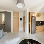 Twin Superior Suites-2nd Floor-balcony-250m Metro Station
