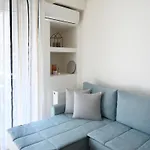 Apartment Twin Superior Suites-2nd Floor-balcony-250m Metro Station Thessaloniki