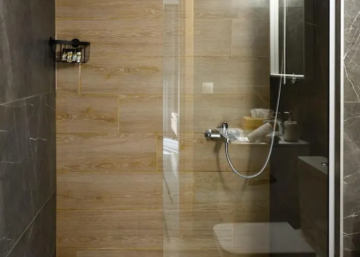 Twin Superior Suites-2nd Floor-balcony-250m Metro Station Διαμέρισμα Θεσσαλονίκη