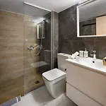 Twin Superior Suites-2nd Floor-balcony-250m Metro Station Θεσσαλονίκη