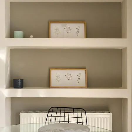 Apartment Twin Superior Suites-2nd Floor-balcony-250m Metro Station Thessaloniki