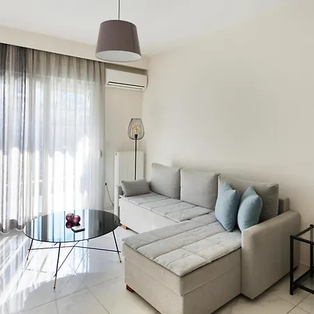 Twin Superior Suites-2nd Floor-balcony-250m Metro Station Apartmán