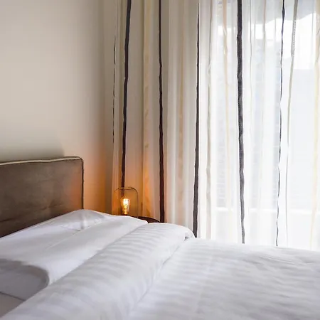 Apartment Twin Superior Suites-2nd Floor-balcony-250m Metro Station Thessaloniki