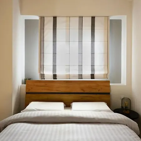 Twin Superior Suites-2nd Floor-balcony-250m Metro Station