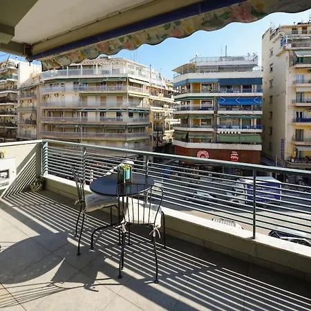 Lejlighed Twin Superior Suites-2nd Floor-balcony-250m Metro Station