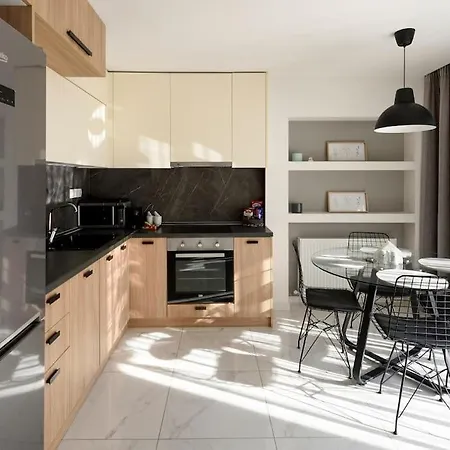 아파트 Twin Superior Suites-2nd Floor-balcony-150m Metro Station