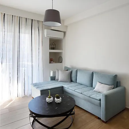 Twin Superior Suites-2nd Floor-balcony-250m Metro Station